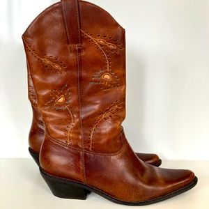 MATISSE Albuquerque Prairie Cowgirl Western Boots Leather Floral Cutouts Size 8